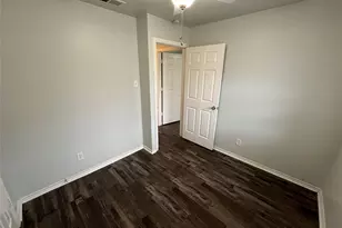 1841 S Perry Rd, Carrollton, TX 75006 - Photo 19