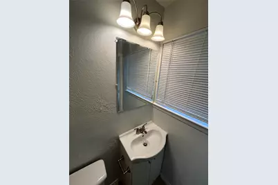 1841 S Perry Road, Carrollton, TX 75006 - Photo 15