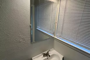 1841 S Perry Rd, Carrollton, TX 75006 - Photo 15