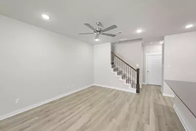 236 Wagon Spoke Way #17, Fort Worth, TX 76120 - Photo 9