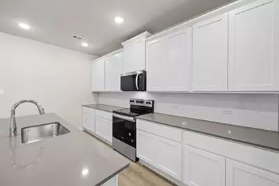 236 Wagon Spoke Way #17, Fort Worth, TX 76120 - Photo 17