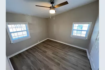 607 E Miller Road, Garland, TX 75041 - Photo 13