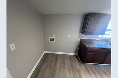 607 E Miller Road, Garland, TX 75041 - Photo 7