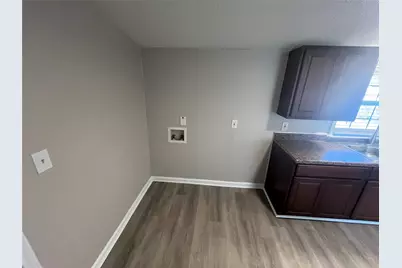 607 E Miller Road, Garland, TX 75041 - Photo 7