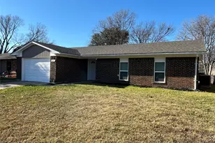 525 Oxford Park, Garland, TX 75043 - Photo 3