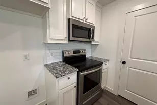 2526 S Fannin Ave, Denison, TX 75020 - Photo 7