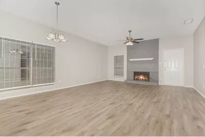 980 Mauve Drive, Lewisville, TX 75067 - Photo 5