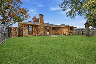 1661 Juniper Lane, Lewisville, TX 75077 - Photo 19