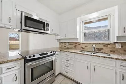 1661 Juniper Lane, Lewisville, TX 75077 - Photo 5