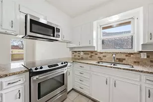 1661 Juniper Ln, Lewisville, TX 75077 - Photo 5