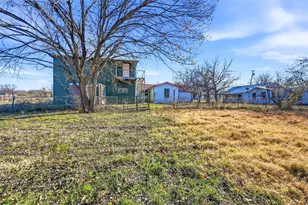 604 S Spears St, Alvarado, TX 76009 - Photo 29