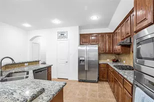 10409 Flat Creek Trail, McKinney, TX 75072 - Photo 7