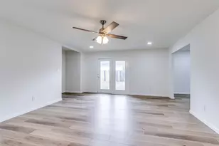 2917 Dale Dr, Plano, TX 75074 - Photo 5