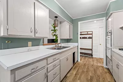 621 Twilight Drive, Garland, TX 75040 - Photo 13