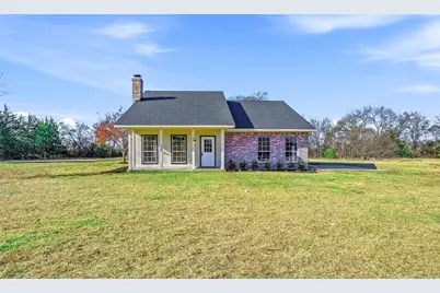 130 Spring Lake Circle, Waxahachie, TX 75167 - Photo 1