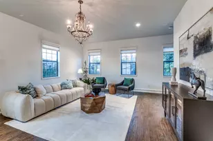 1405 Mccoy St, Dallas, TX 75204 - Photo 3