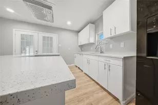 2350 W Cherry St, Paris, TX 75460 - Photo 7