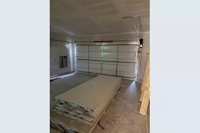 8911 Forest Hills Boulevard, Dallas, TX 75218 - Photo 9