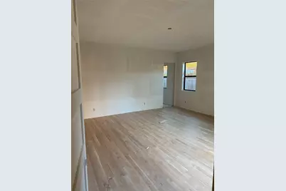 8911 Forest Hills Boulevard, Dallas, TX 75218 - Photo 7