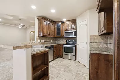 3202 Bowie Street, Granbury, TX 76049 - Photo 23