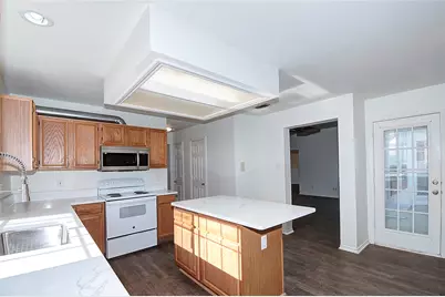 8221 Edgewater Drive, Frisco, TX 75034 - Photo 11