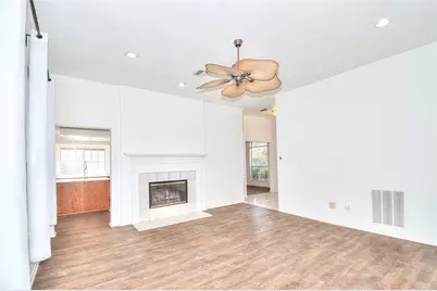 8221 Edgewater Drive, Frisco, TX 75034 - Photo 7