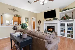 901 Dylan Ct, Burleson, TX 76028 - Photo 15