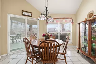 901 Dylan Ct, Burleson, TX 76028 - Photo 21