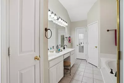 901 Dylan Court, Burleson, TX 76028 - Photo 25