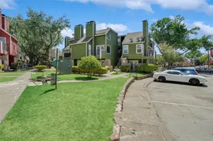 9815 Walnut St, Dallas, TX 75243 - Photo 3