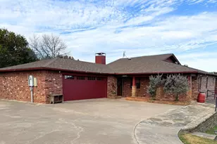 4601 Steepleridge Trail, Granbury, TX 76048 - Photo 3