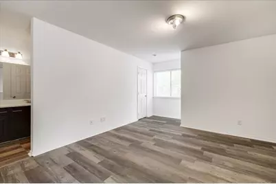 9831 Walnut Street #212, Dallas, TX 75243 - Photo 17