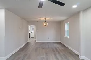 302 Suzanne St, Palmer, TX 75152 - Photo 7