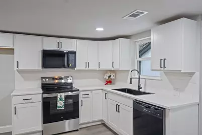 302 Suzanne Street, Palmer, TX 75152 - Photo 11
