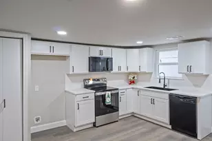 302 Suzanne St, Palmer, TX 75152 - Photo 9