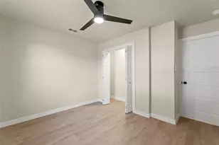6624 Sebring Dr, Dallas, TX 75241 - Photo 17