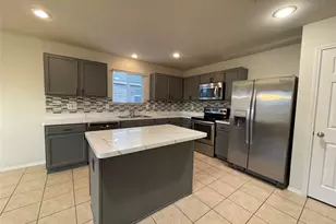 5817 Mountain Bluff Dr, Fort Worth, TX 76179 - Photo 11