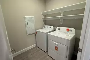 1918 Jackson St, Cleburne, TX 76033 - Photo 13