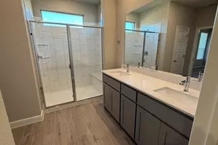 1918 Jackson St, Cleburne, TX 76033 - Photo 7