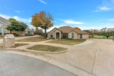 7747 Bridlewood Court, North Richland Hills, TX 76182 - Photo 3