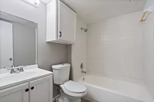 9831 Walnut St, Dallas, TX 75243 - Photo 15