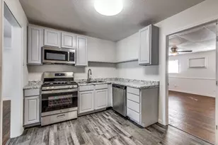 4256 Standish Rd, Fort Worth, TX 76133 - Photo 3