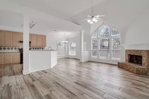 2525 Greenhaven Dr, Burleson, TX 76028 - Photo 13