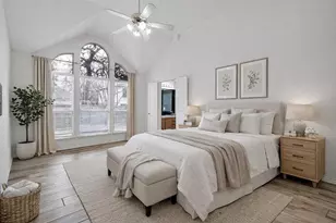 2525 Greenhaven Dr, Burleson, TX 76028 - Photo 5