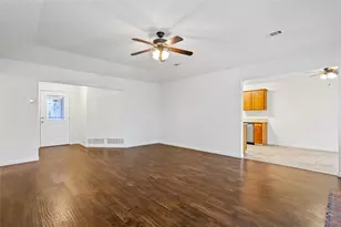 2705 Parkview Dr, Corinth, TX 76210 - Photo 5