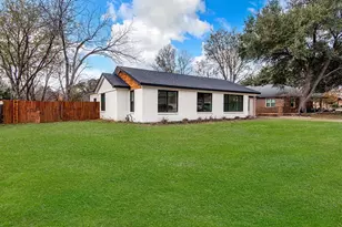 3549 Holder St, Richland Hills, TX 76118 - Photo 3