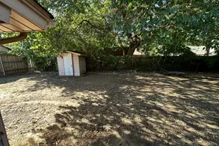 733 Toni Dr, Hurst, TX 76054 - Photo 13