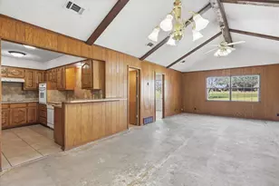 6234 Tezcuco Ct, Granbury, TX 76049 - Photo 17