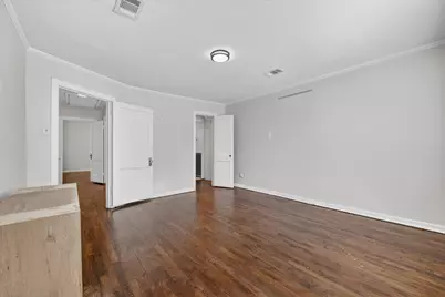 2129 Cardinal Lane, Fort Worth, TX 76111 - Photo 19