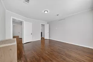 2129 Cardinal Ln, Fort Worth, TX 76111 - Photo 19